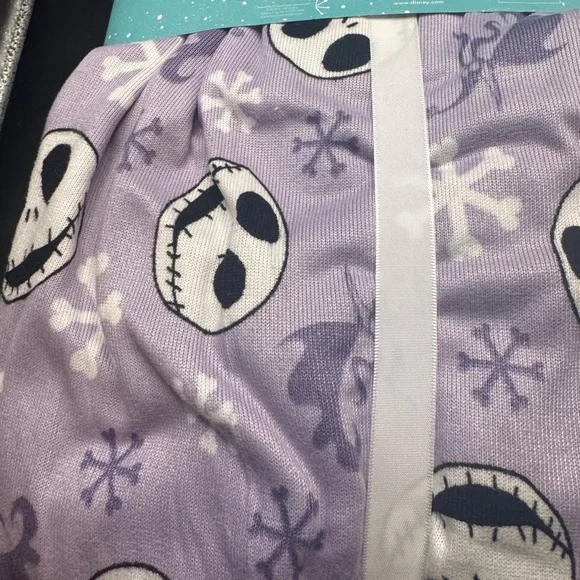 Disney Jack Skellington 3 Piece Set Womens Size 3X (22-24) Pajamas Pjs Socks NWT - Picture 12 of 14